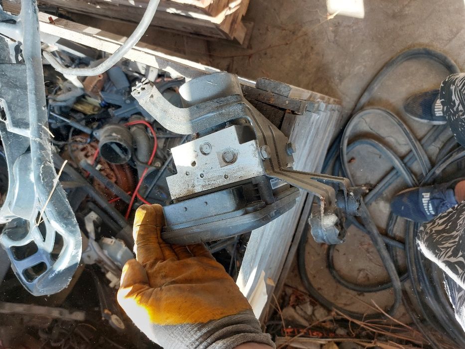 ABS помпа Бмв е60 520д 177кс е61 bmw e60 e61 520d n47