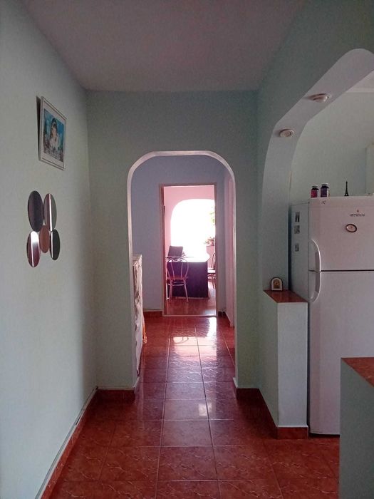 Vand apartament 4 camere Rosiorii de vede