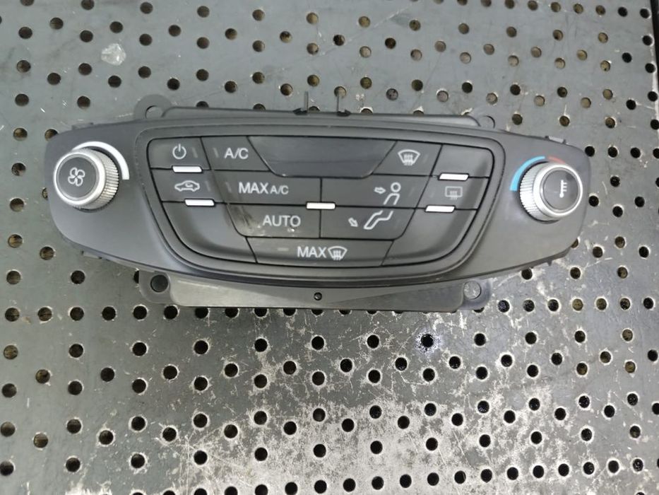 panou comanda clima ac ford transit courier 2022 et76-18c612-ef