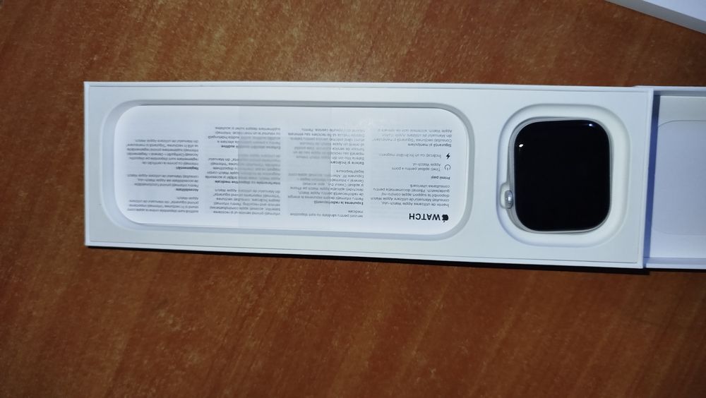 Apple Watch Series 10 – 46mm – Culoare Silver
Stare: Nouă, nefolosită