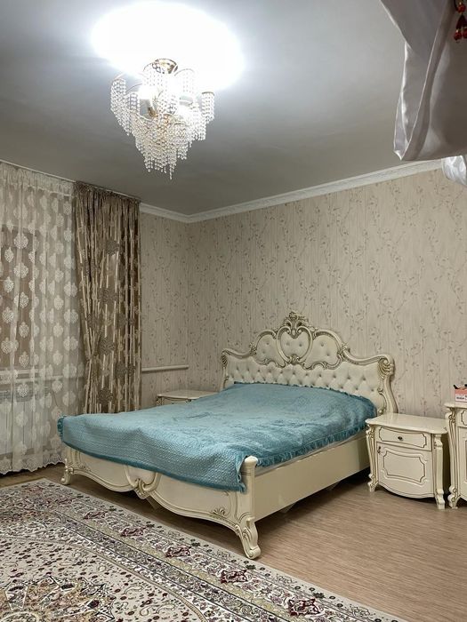 Диван, шкаф, тримо