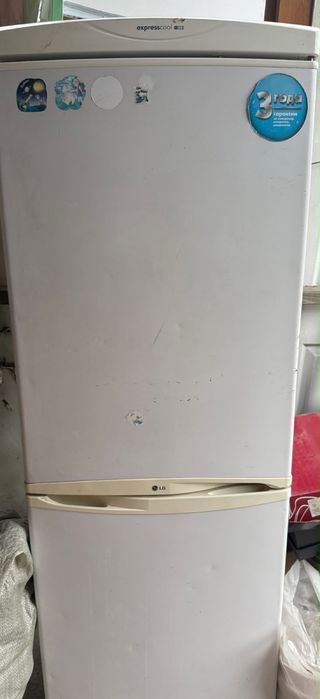 Продам холодильник LG