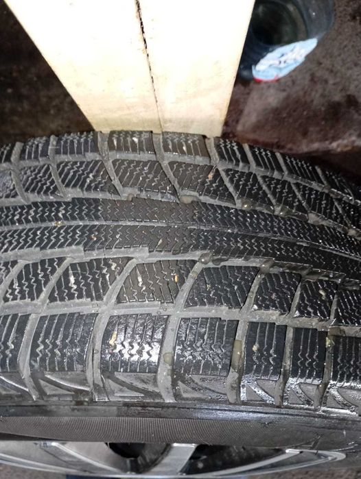 Резина зимняя Ауди , Тойота