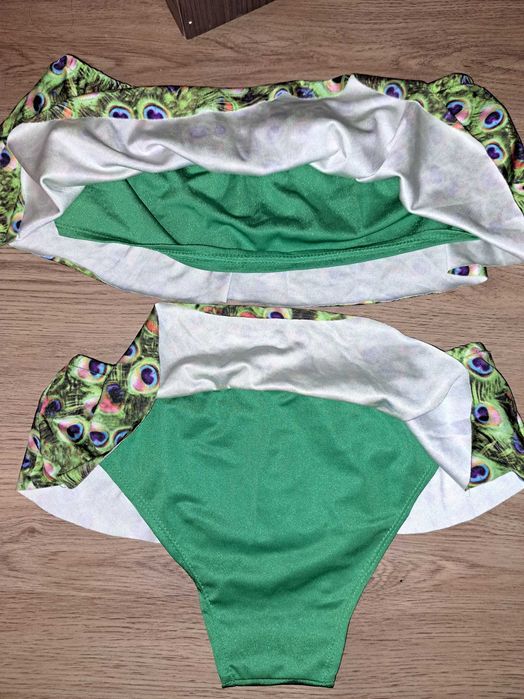 Costum de baie bustiera volane imprimeu paun