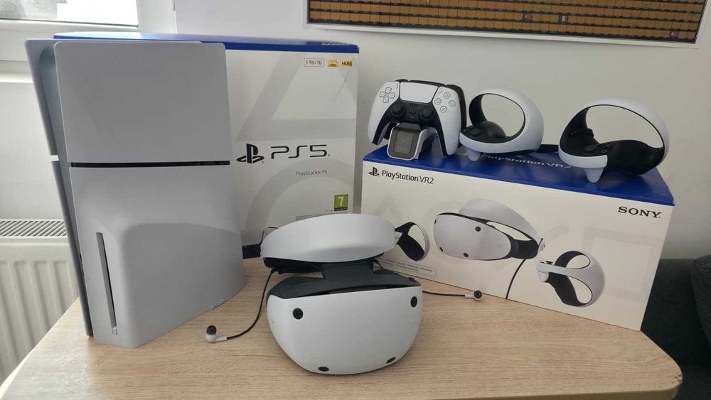 Consola Sony Playstation 5, 1 TB, Disk, 2 controllere, incarcator wireless bonus, cu garantie