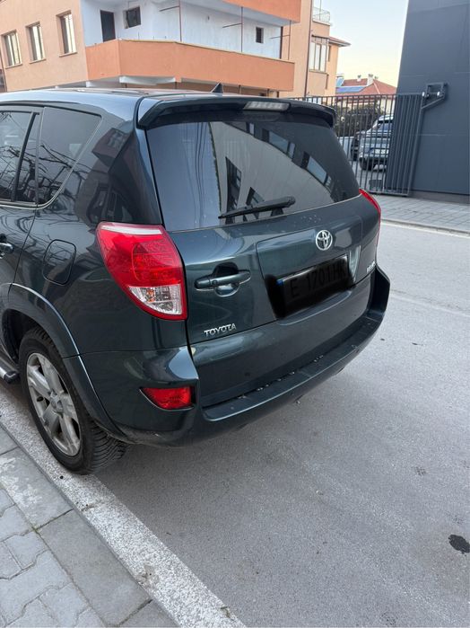 Toyota Rav 4 Кара се всеки ден!!!