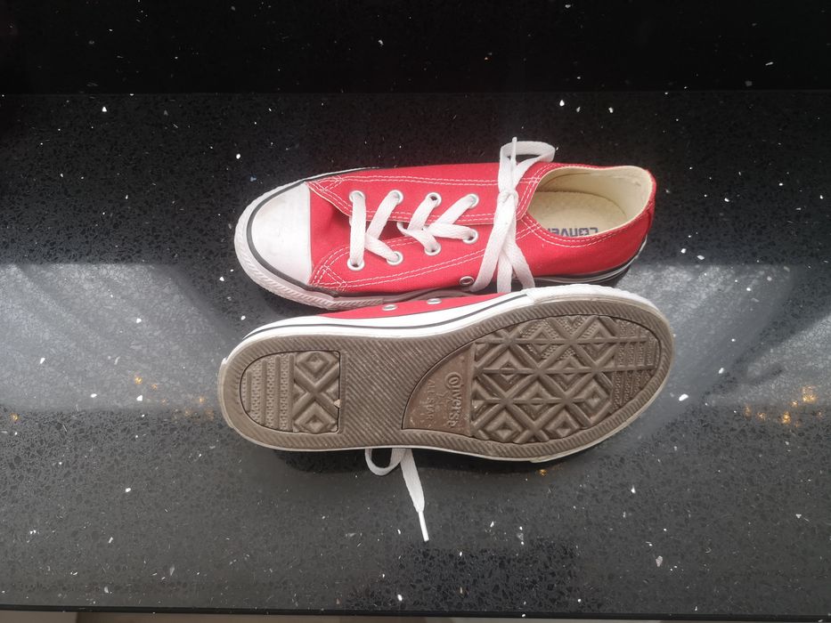 Converse Rosii - Marimea 34