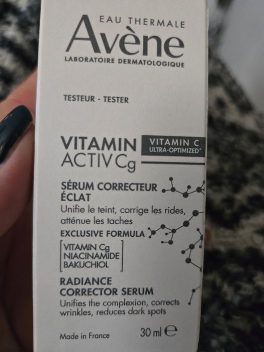 Avene Eau Thermale Vitamin Activ Cg Озаряващ коригиращ серум за лице