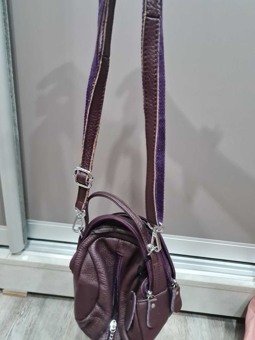 Продам сумочки и рюкзаки для подростков.