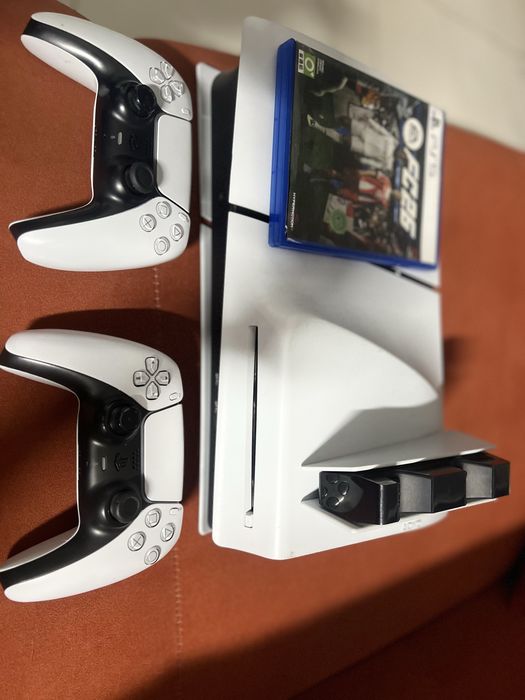 Ps 5 slim с дисководом ,более 100 игр в аккаунте