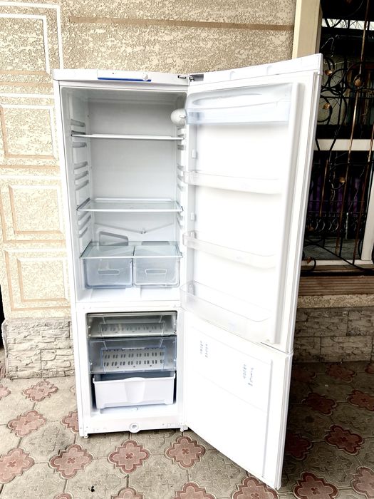 Продам холодильник Индезит рабочая