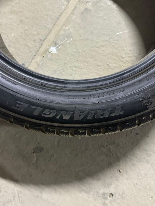 Продам зимние шины