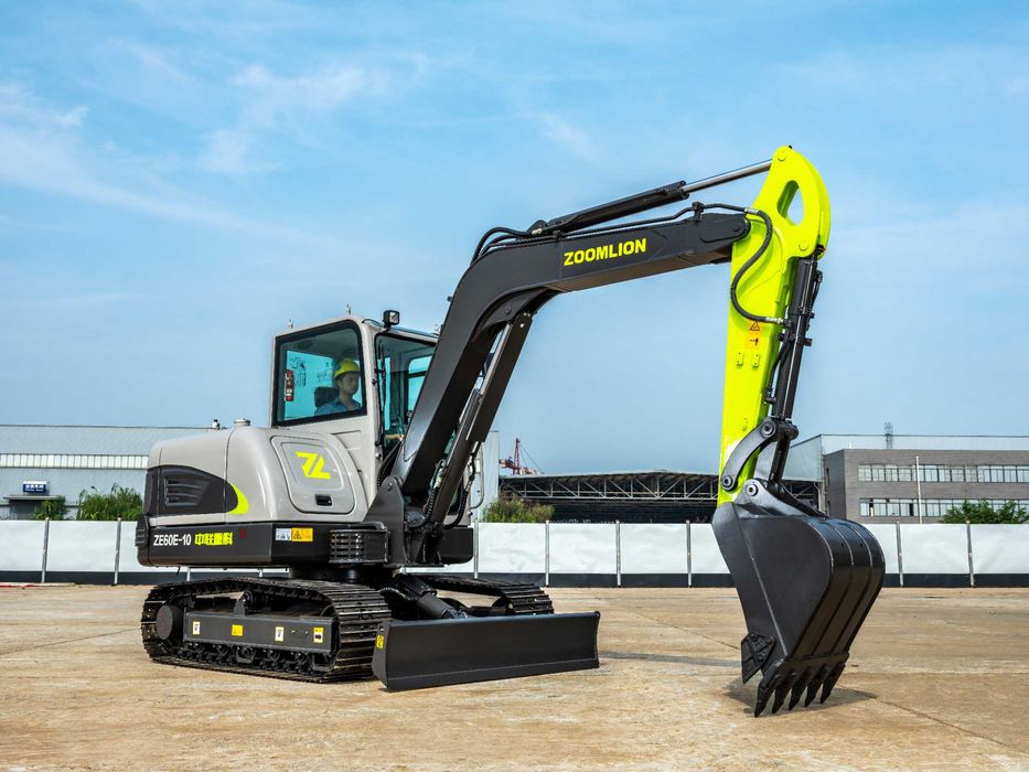 Mini Excavator NOU 6T ZOOMLION Premium cu Garantie 60 LUNI