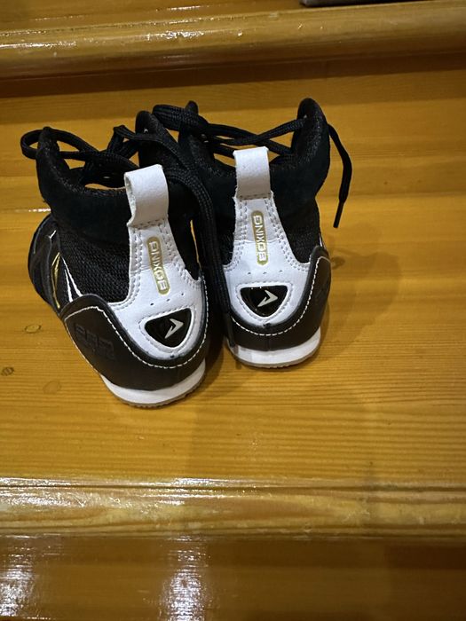 Кроссовки для бокса