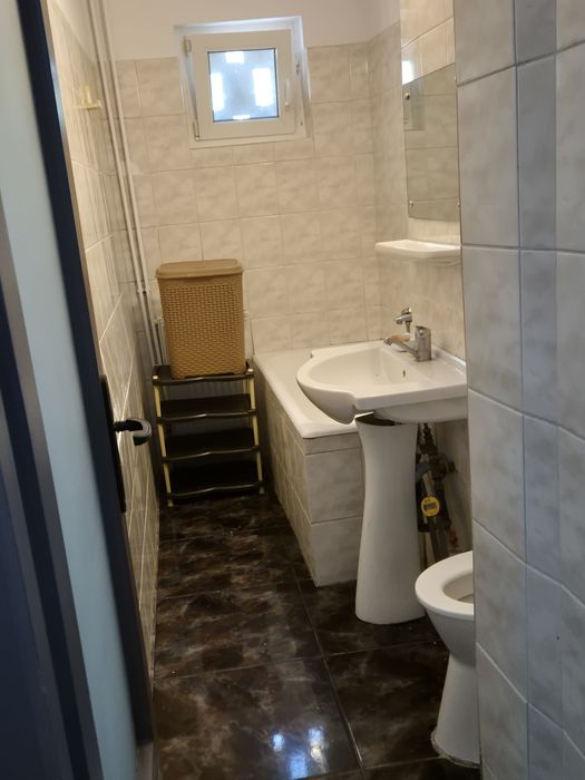 Proprietar, inhiriez apartament 2 camere