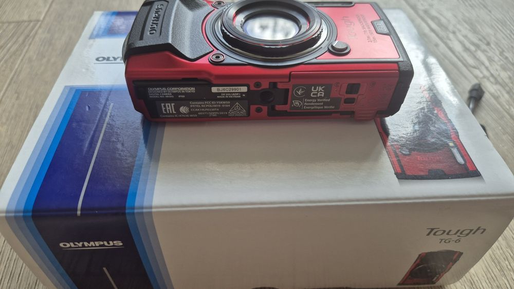 Фотоапарат Olympus TG-6