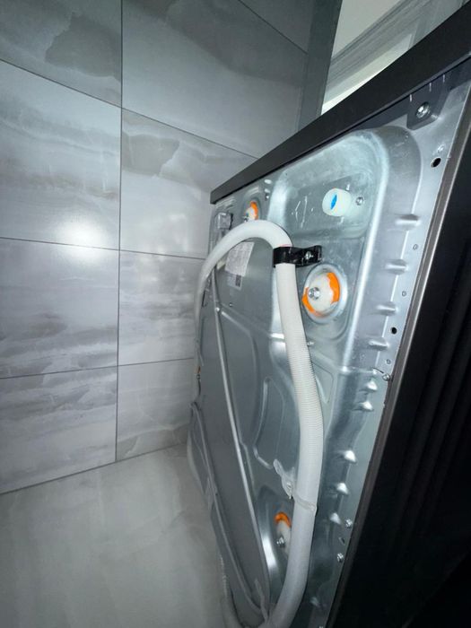 Masina de spălat/uscat rufe BEKO, noua, frontala, 9/6 KG