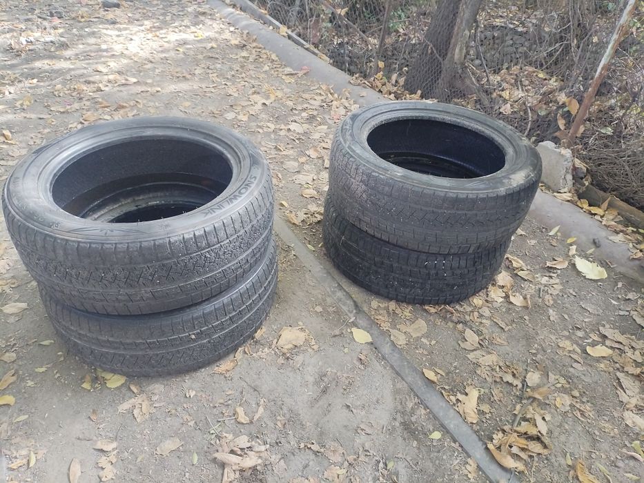Продам комплект 20х шин
