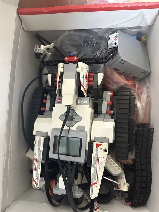 LEGO Mindstorms EV3.