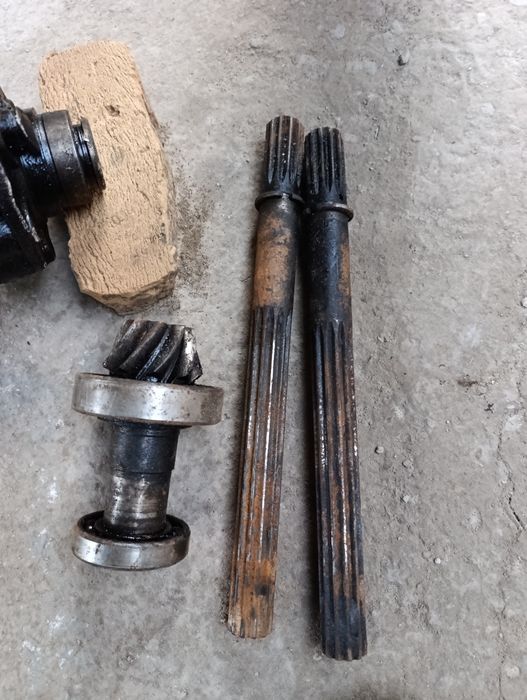 T-40 peredoʻk zapchastlari koʻp yurmagan yangidek