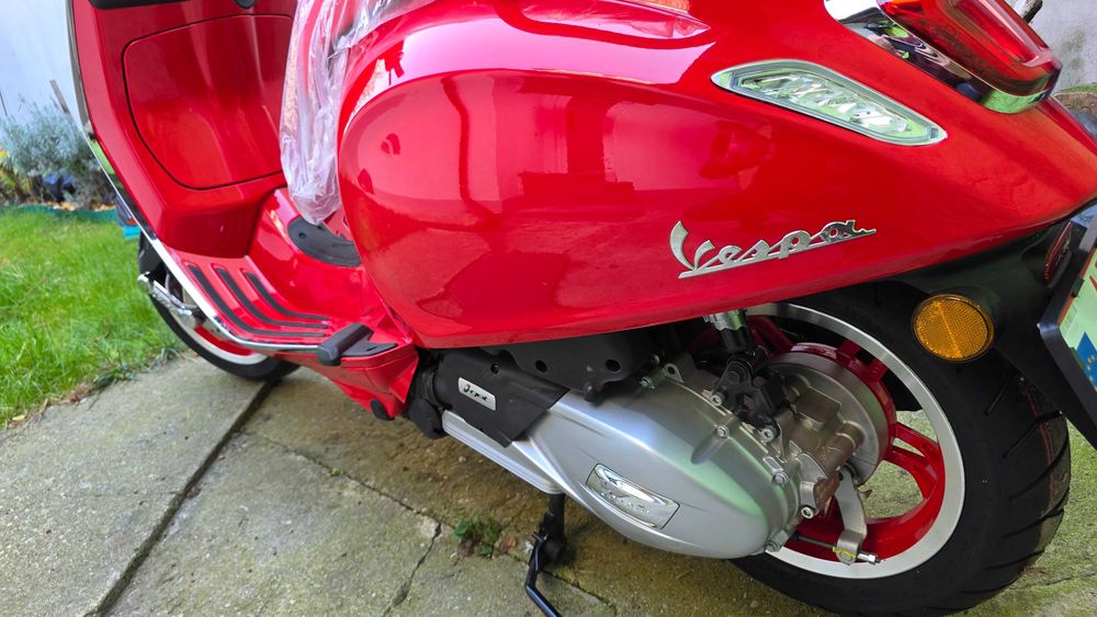 Vespa Primavera 125  2025 , NOU - 0 km, euro 5+, editie RED