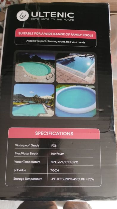 Робот за почистване на басейн