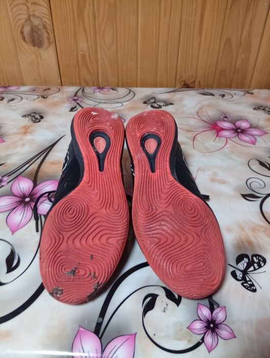 Футзалки б/у в хорошем состоянии