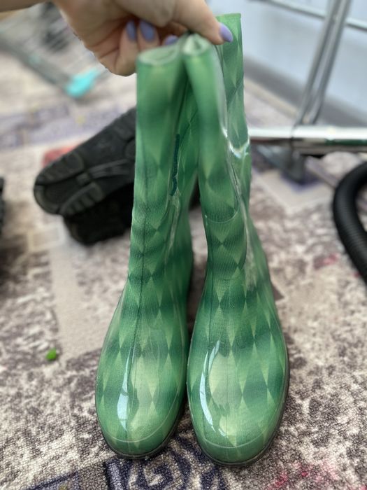 Продам водные сапоги