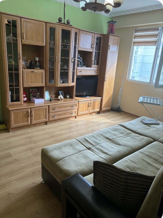 Двустаен апартамент до метростанция