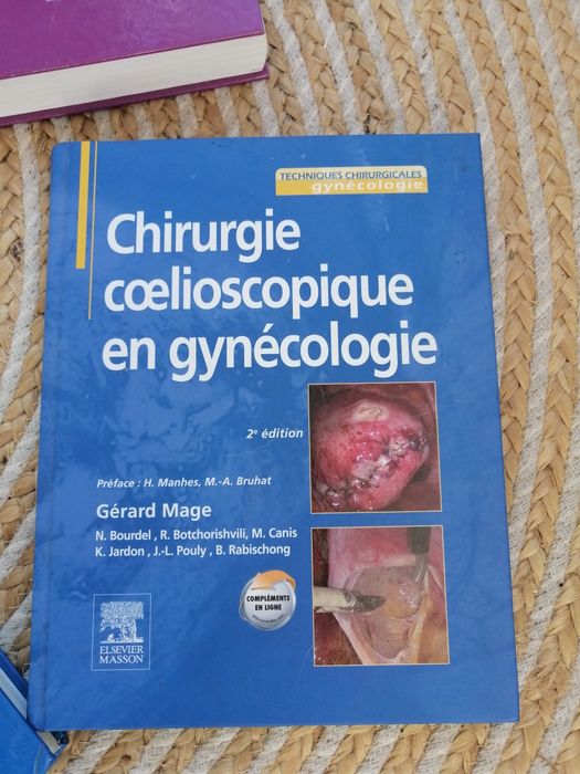 Vând carti de specialitate Obstetrica Ginecologie literatura franceza
