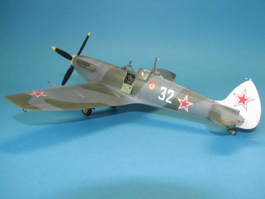 Сборная модель самолета Спитфайр LF.IXE (ICM 1/48)