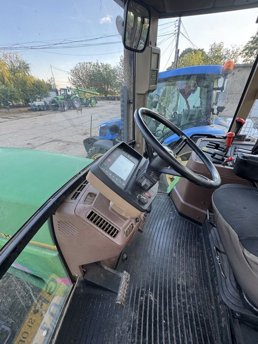 Tractor John Deere 7600