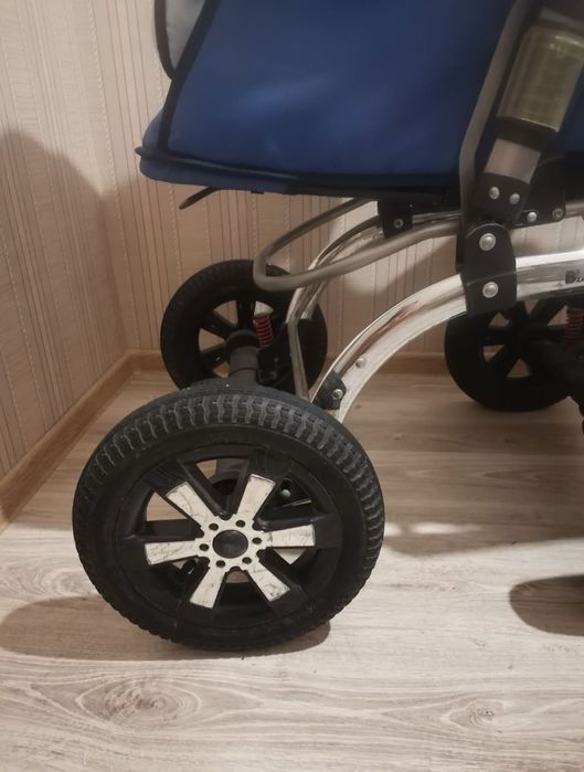 Детская коляска продам