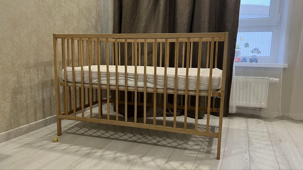 Кроватка икеа с матрасом