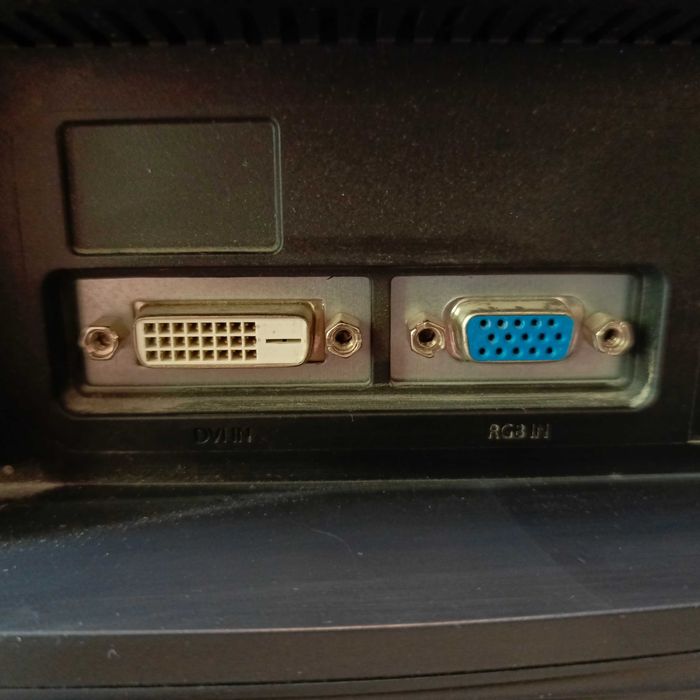 Монитор Samsung SyncMaster B2330