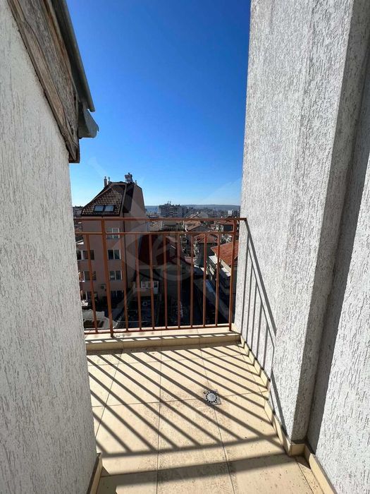 Продава се Двустаен апартамент в Варна, Цветен квартал - 55 кв.м за 1673 €/кв.м - Снимка #5