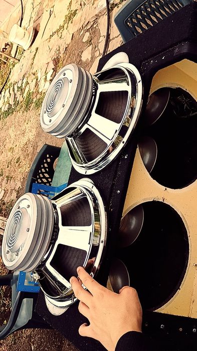 Subwoofer Magnat Neoforce 2120 Dual Iluminat Albastru Plexigas
