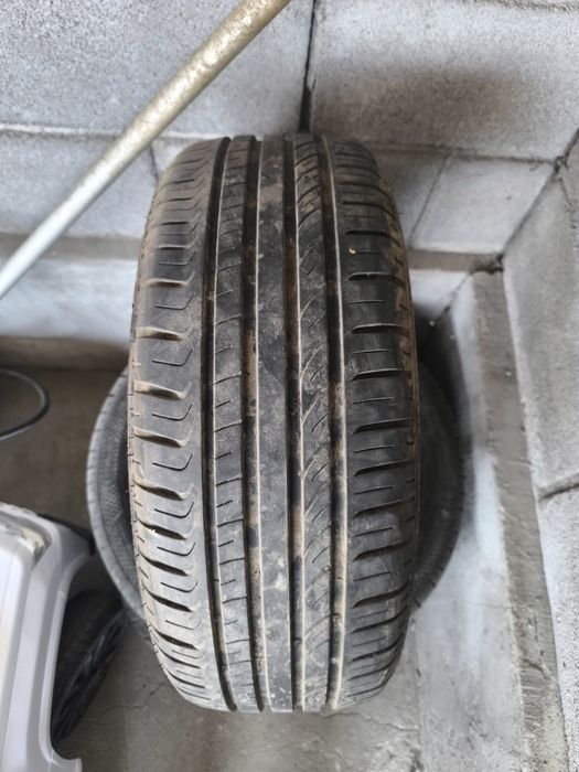 Продам резину в хорошем состоянии