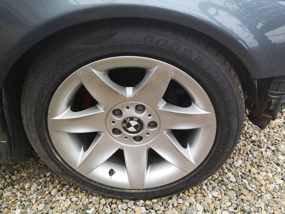 235 45 17 R17 iarnă noi