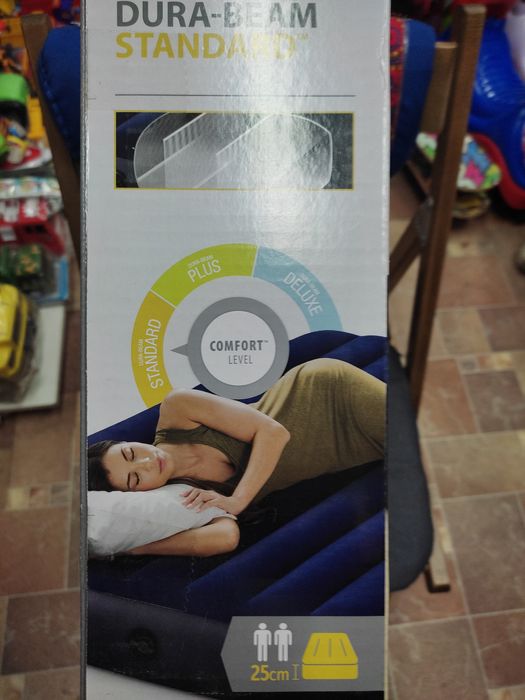 Надувной матрас фирмы Интекс