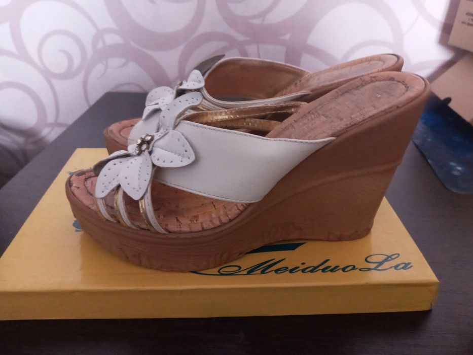 Босоножки -  шлепки