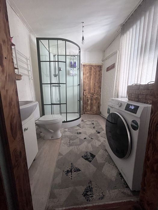 Продается полдома в алмалыке