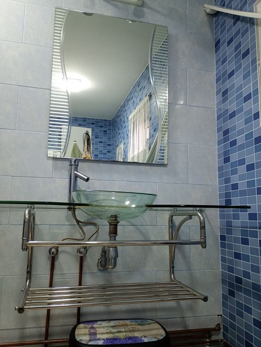 Chiuveta de sticla pentru baie