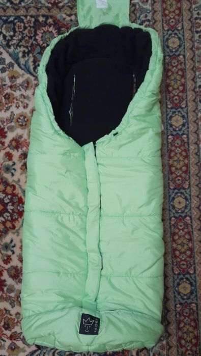 Продавам чувалчета  за количка зелено, оранжево,синьо,чер.на раз. цени