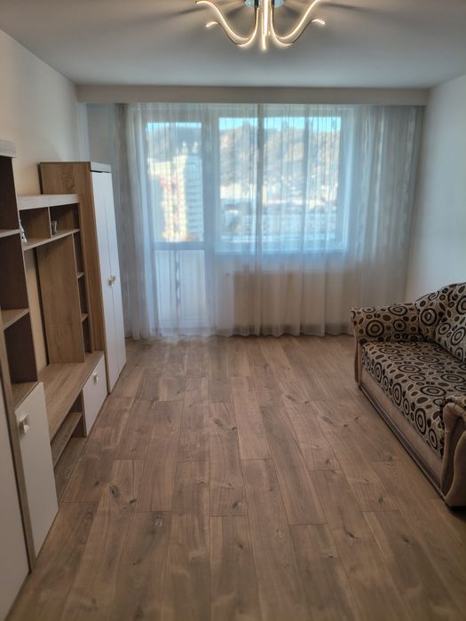 2 camere, zona semilună