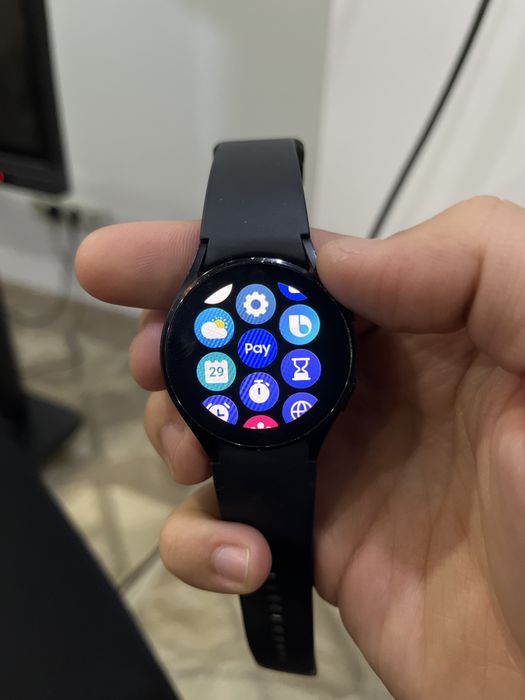 смарт часы Samsung galaxy watch 4