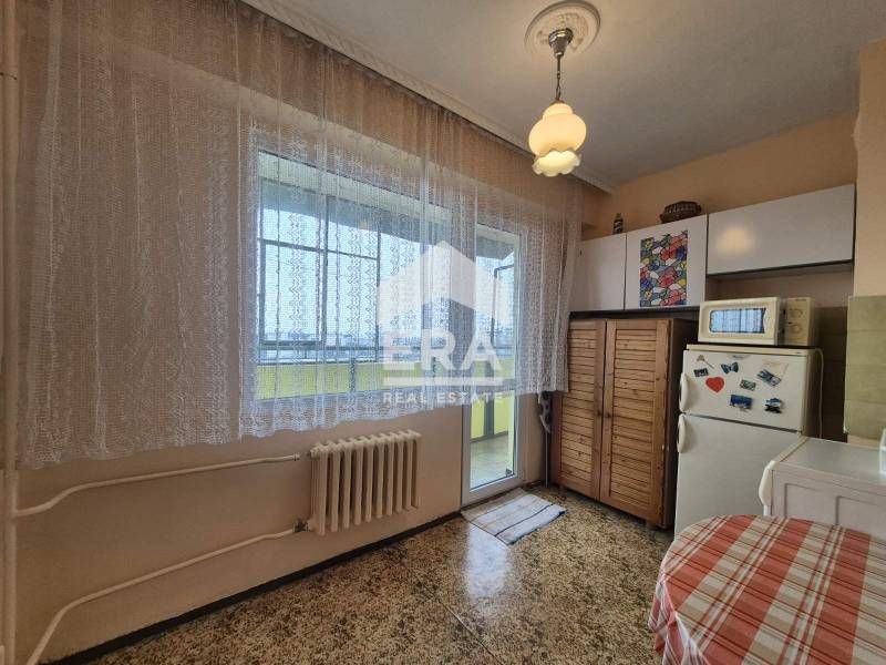 ЕКСКЛУЗИВНО! Слънчева гарсониера в центъра на гр. Бургас.