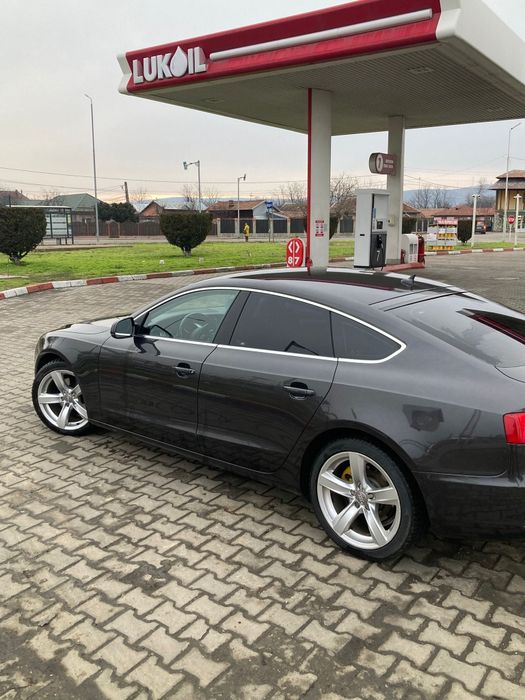 Vând Audi A5 sportback