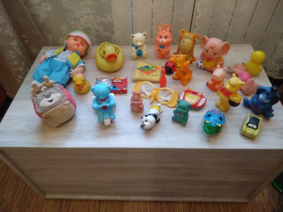 Детские игрушки .
