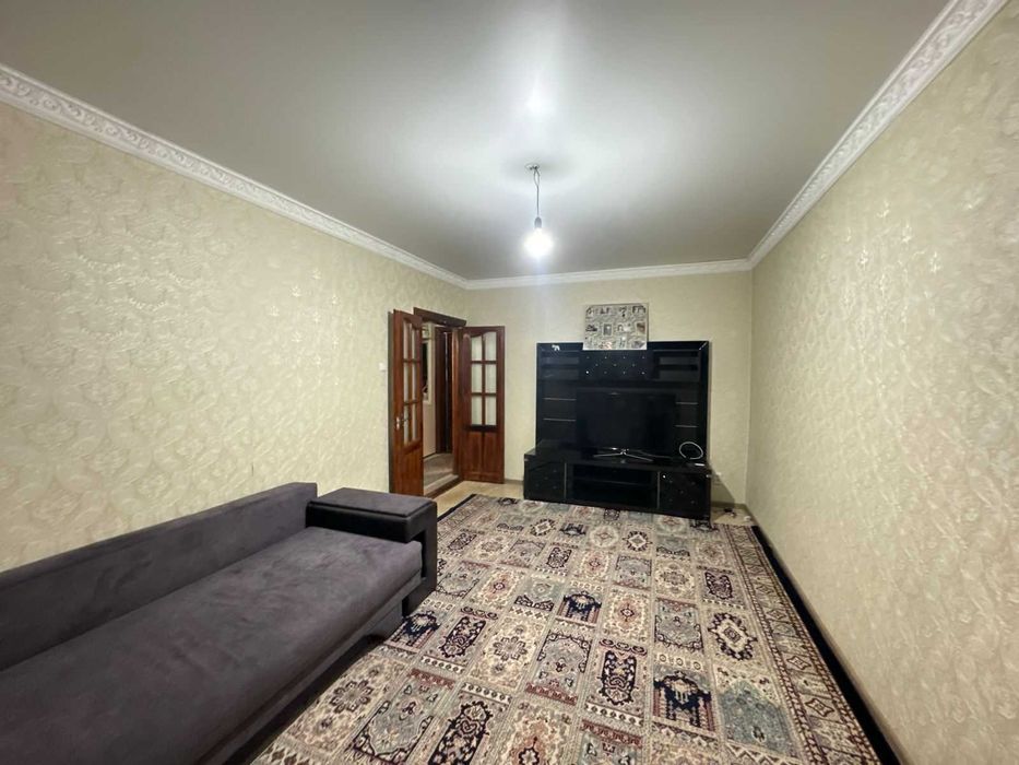 2-комнатная квартира 77-й серии по адресу: ул. Мангельдина